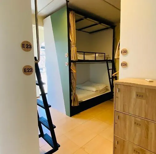 105hostel@thonglor 旅馆 *